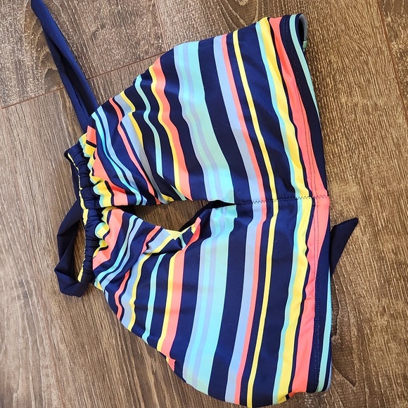 Striped bikini - Picture 5 of 6